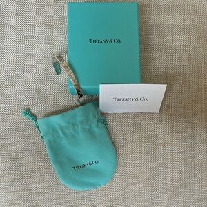 Tiffany & Co. sterling Silver Bracelet with Blue Pouch and Box